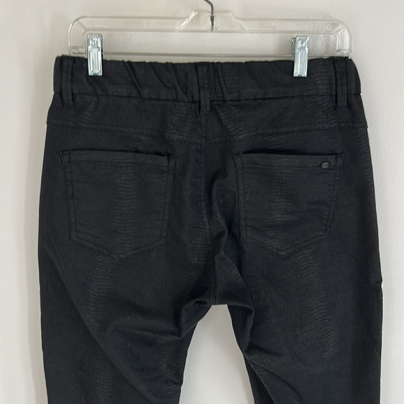 Bevy Flog Black Snakeprint Button Fly Pants - Picture 5 of 9